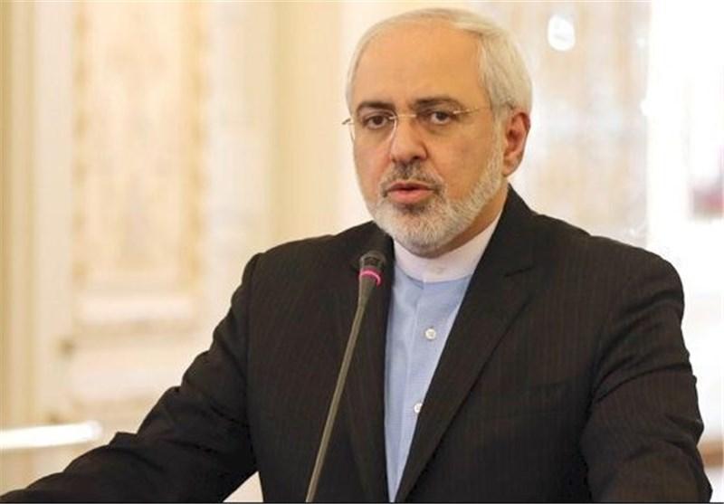 ظریف: خط آهن ترانزیتی شرق دریای خزر، ایران را به چین متصل ظریف: خط آهن ترانزیتی شرق دریای خزر، ایران را به چین متصل می نماید