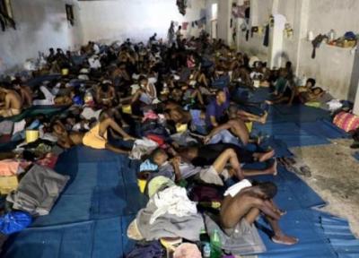 شرایط نامناسب اردوگاه محل نگهداری بچه ها مهاجر در تگزاس