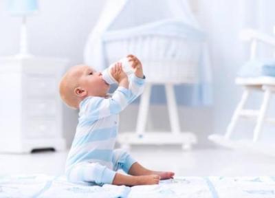 دادن آب قند به نوزاد، درست یا غلط؟