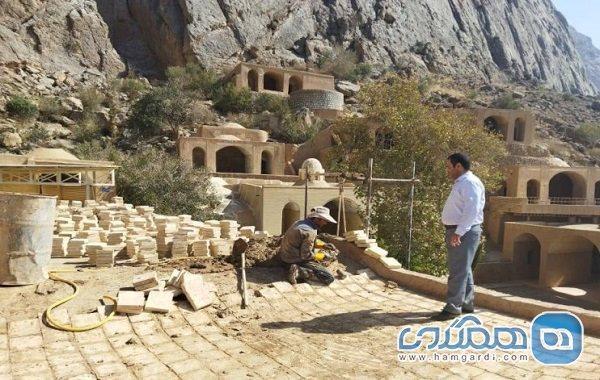 آغاز بازسازی زیارتگاه پیرنارکی در مهریز (بازسازی منزل)