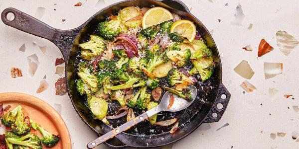 طرز تهیه سالاد گرم بروکلی با تن ماهی طرز تهیه سالاد گرم بروکلی با تن ماهی